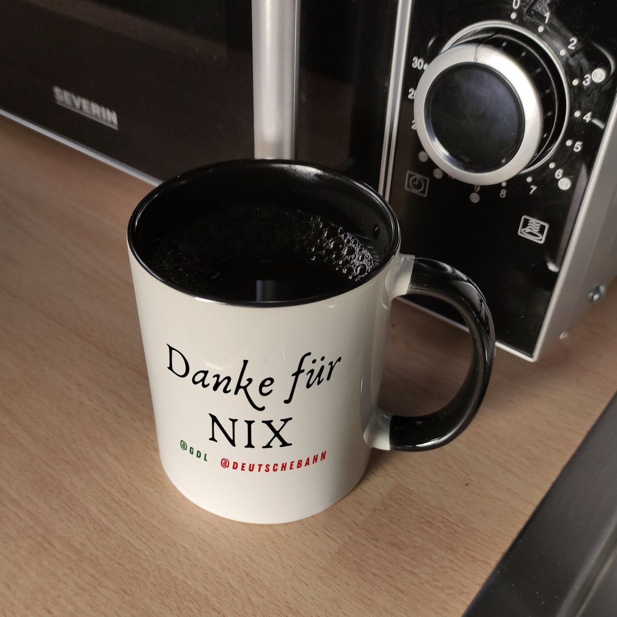 Bahnstreik Kaffeebecher mit Spruch Danke für Nix @GDL @Deutschebahn