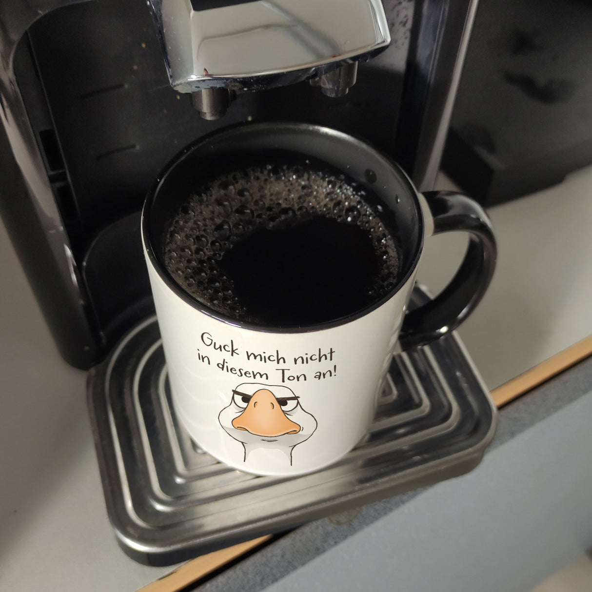 Gilbert die Gans Kaffeebecher mit Spruch Guck mich nicht in diesem Ton an
