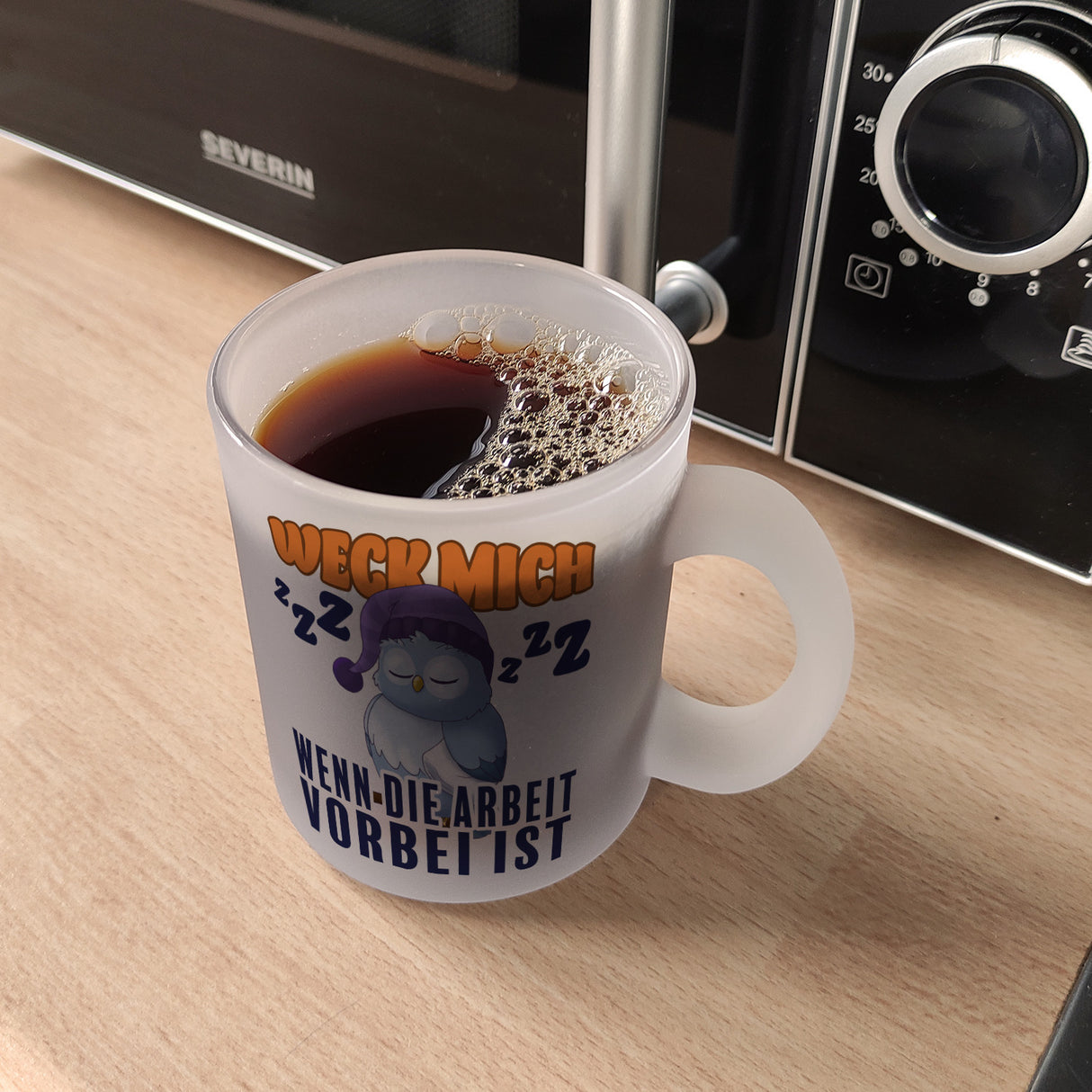 Schlafende Eule Kaffeebecher mit Spruch Weck mich wenn die Arbeit vorbei ist