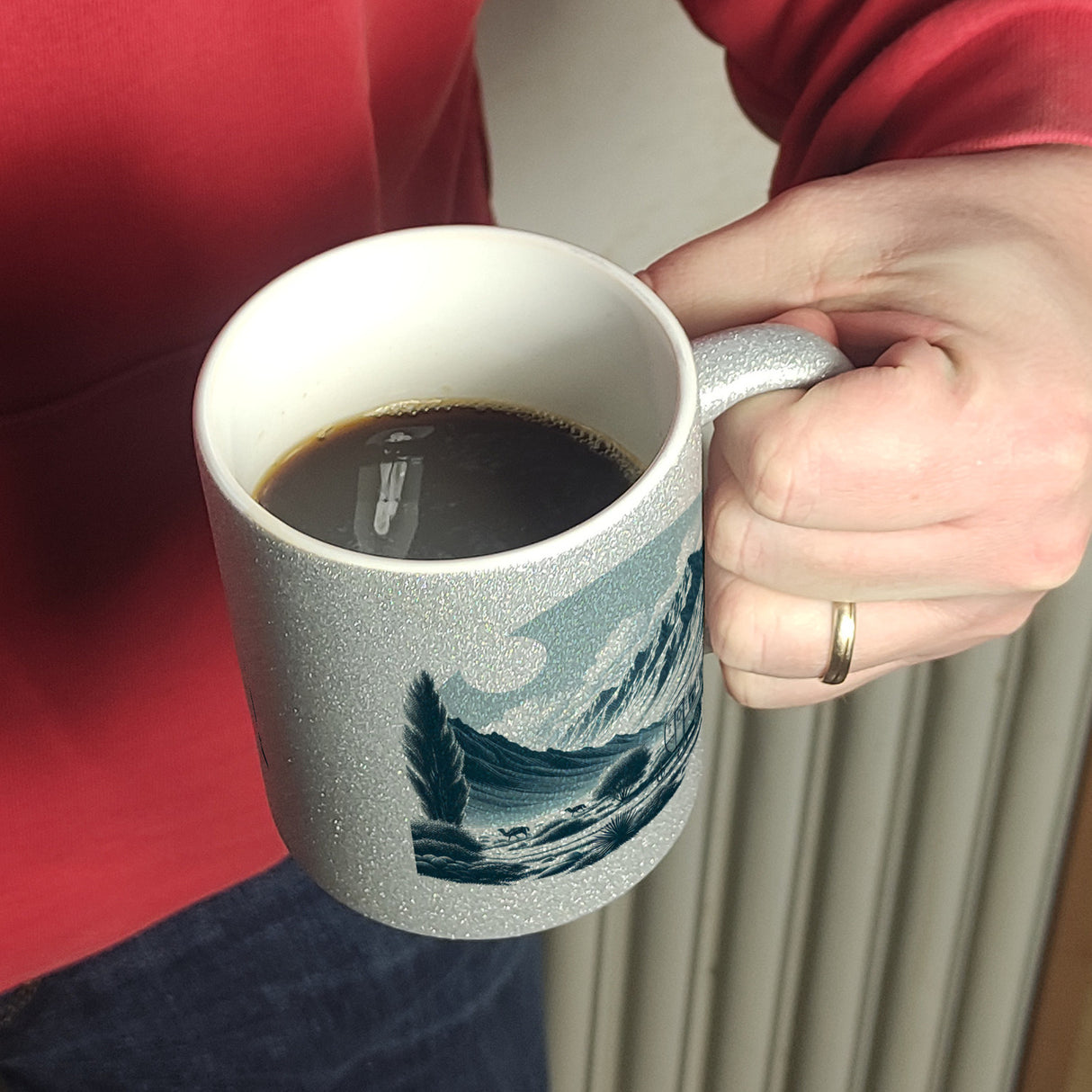 Wohnwagen in den Bergen Kaffeebecher