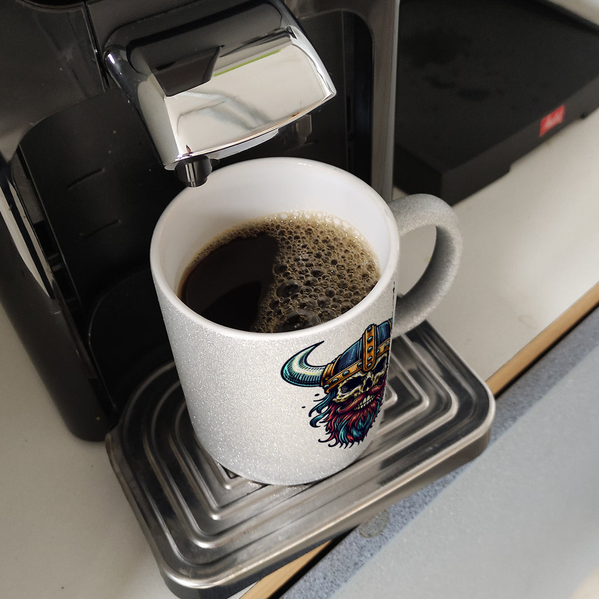 Totenkopf Wikinger Kaffeebecher