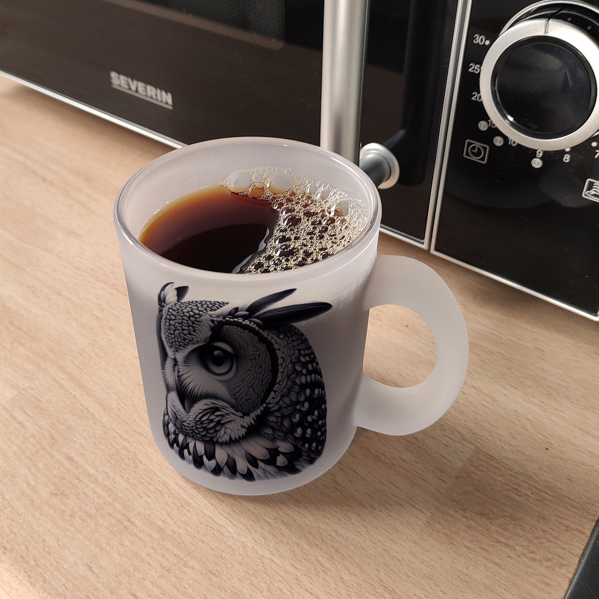Schwarze Eule Kaffeebecher