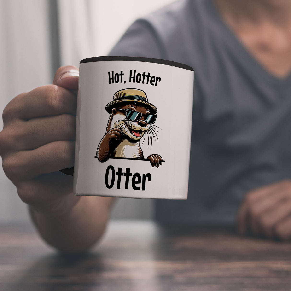 Cooler Otter Kaffeebecher mit Spruch Hot Hotter Otter