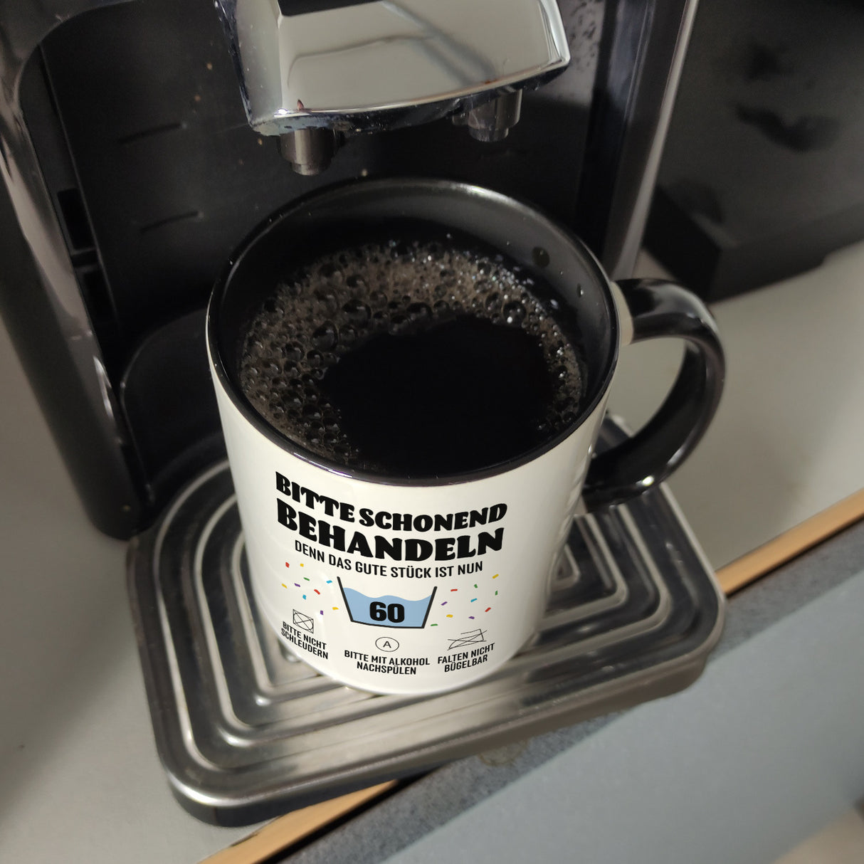 Bitte schonend behandeln - 60. Geburtstag Kaffeebecher