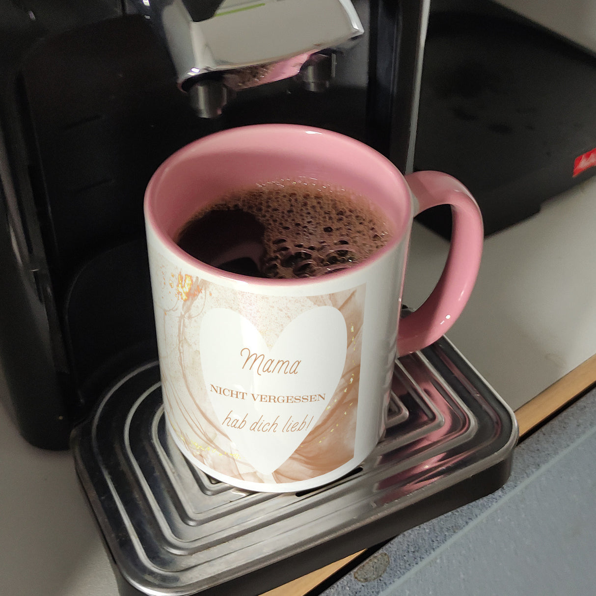 Herz Kaffeebecher mit Spruch Mama nicht vergessen ich hab dich lieb