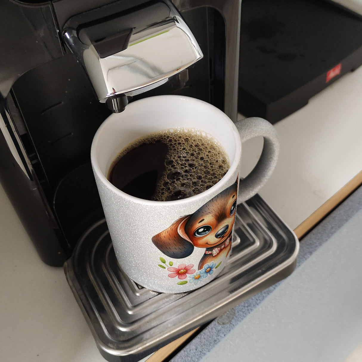 Dackel mit Schleife Kaffeebecher