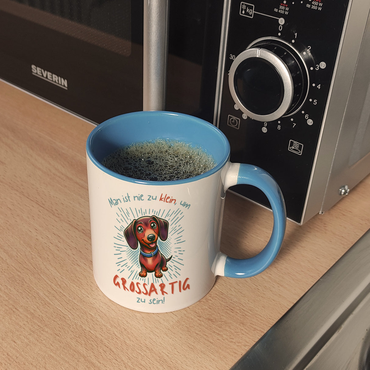 Dackel Kaffeebecher mit Spruch Nie zu klein für Großartigkeit