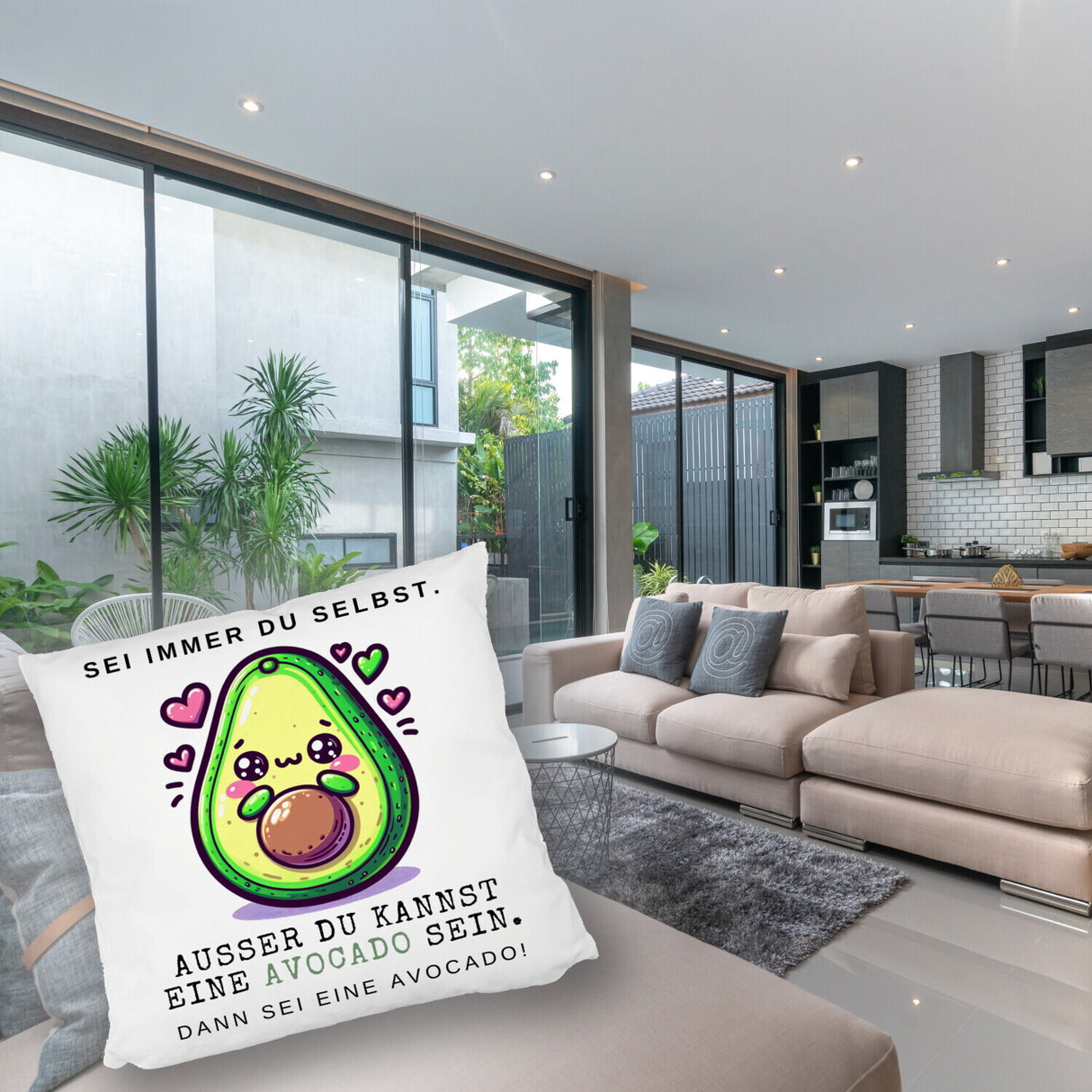 Avocado im Kawaii-Stil Kissen mit Spruch Sei du selbst oder Avocado