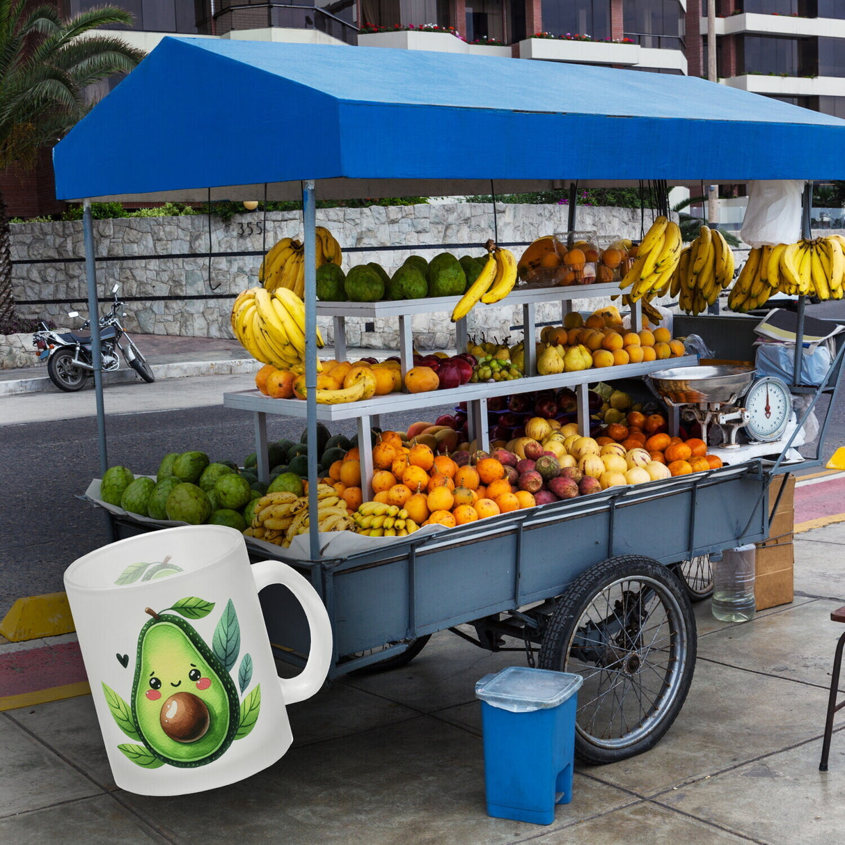 Lächelnde Avocado Kaffeebecher