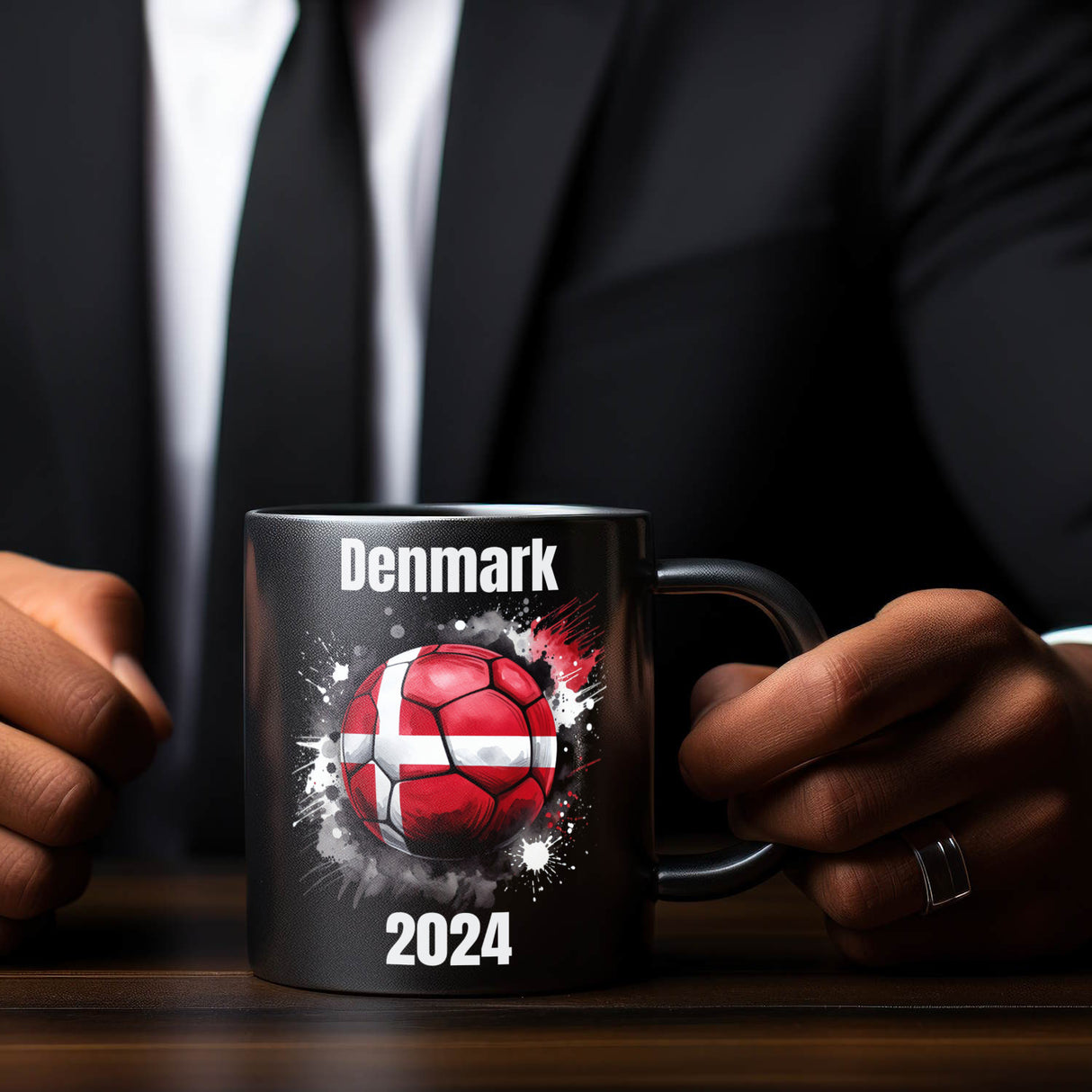 Fußball Dänemark Flagge Tasse in Schwarz