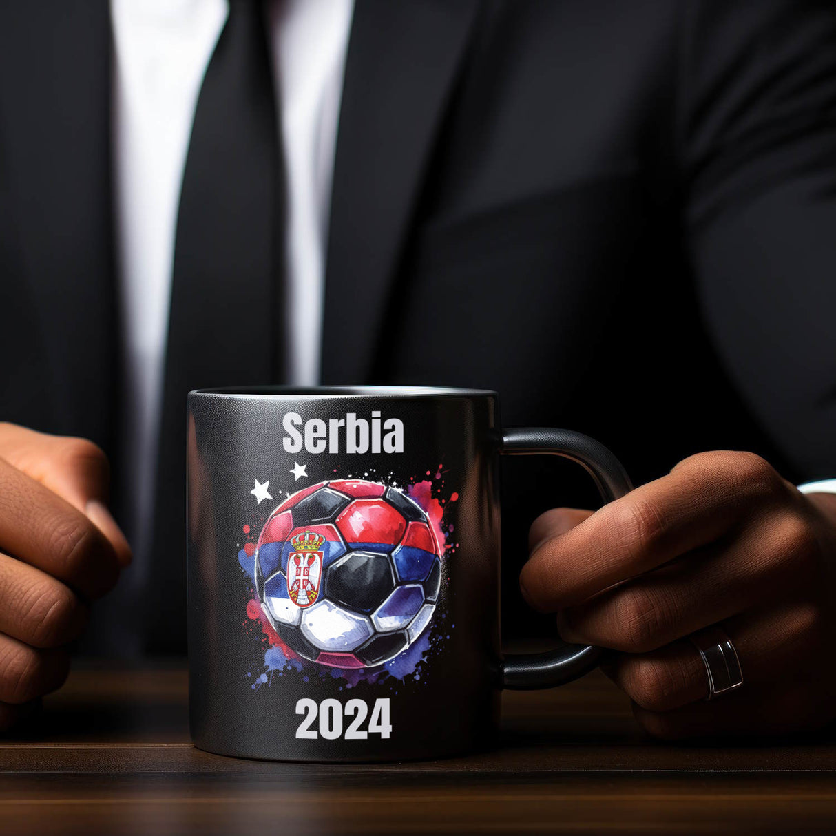 Fußball Serbien Flagge Tasse in Schwarz