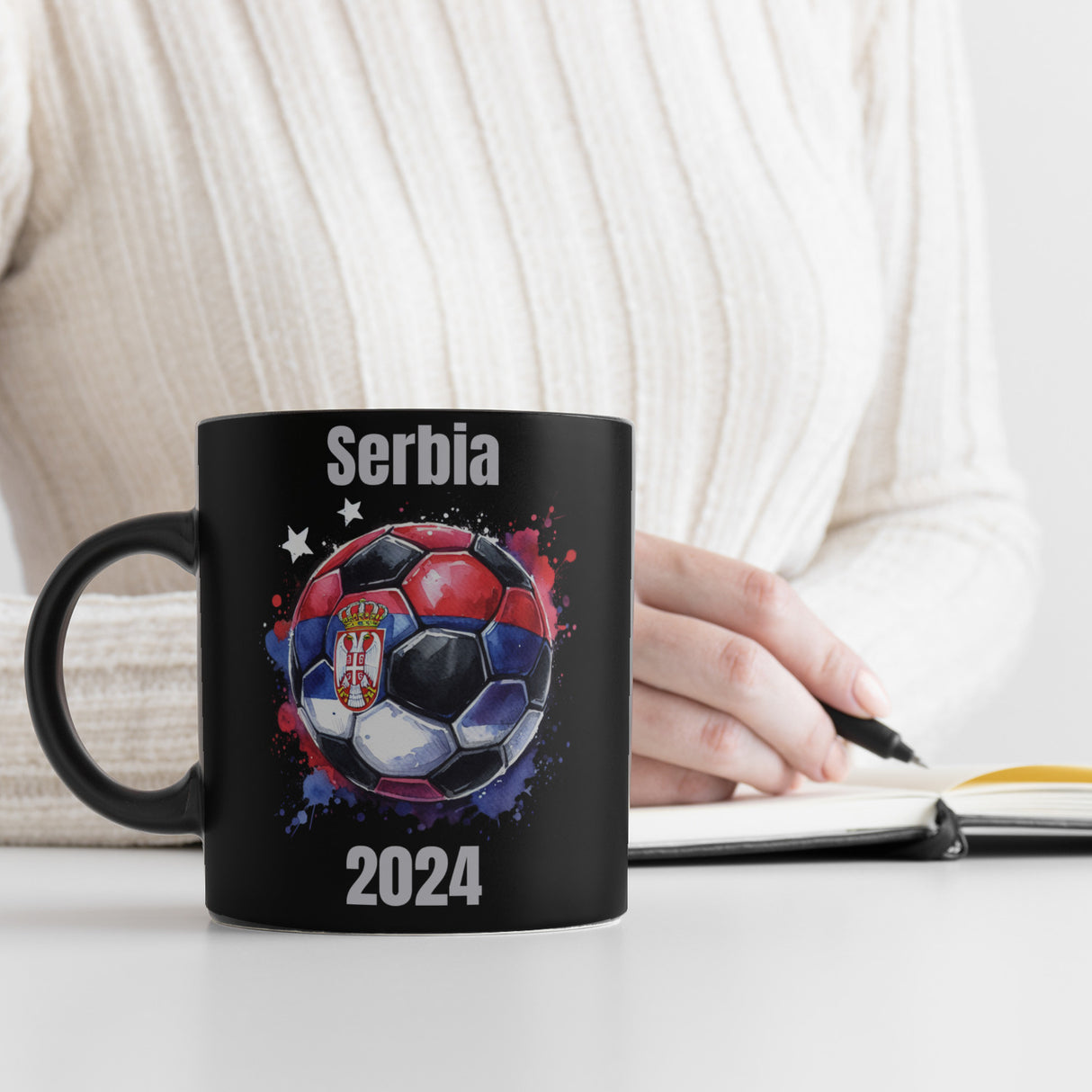 Fußball Serbien Flagge Tasse in Schwarz