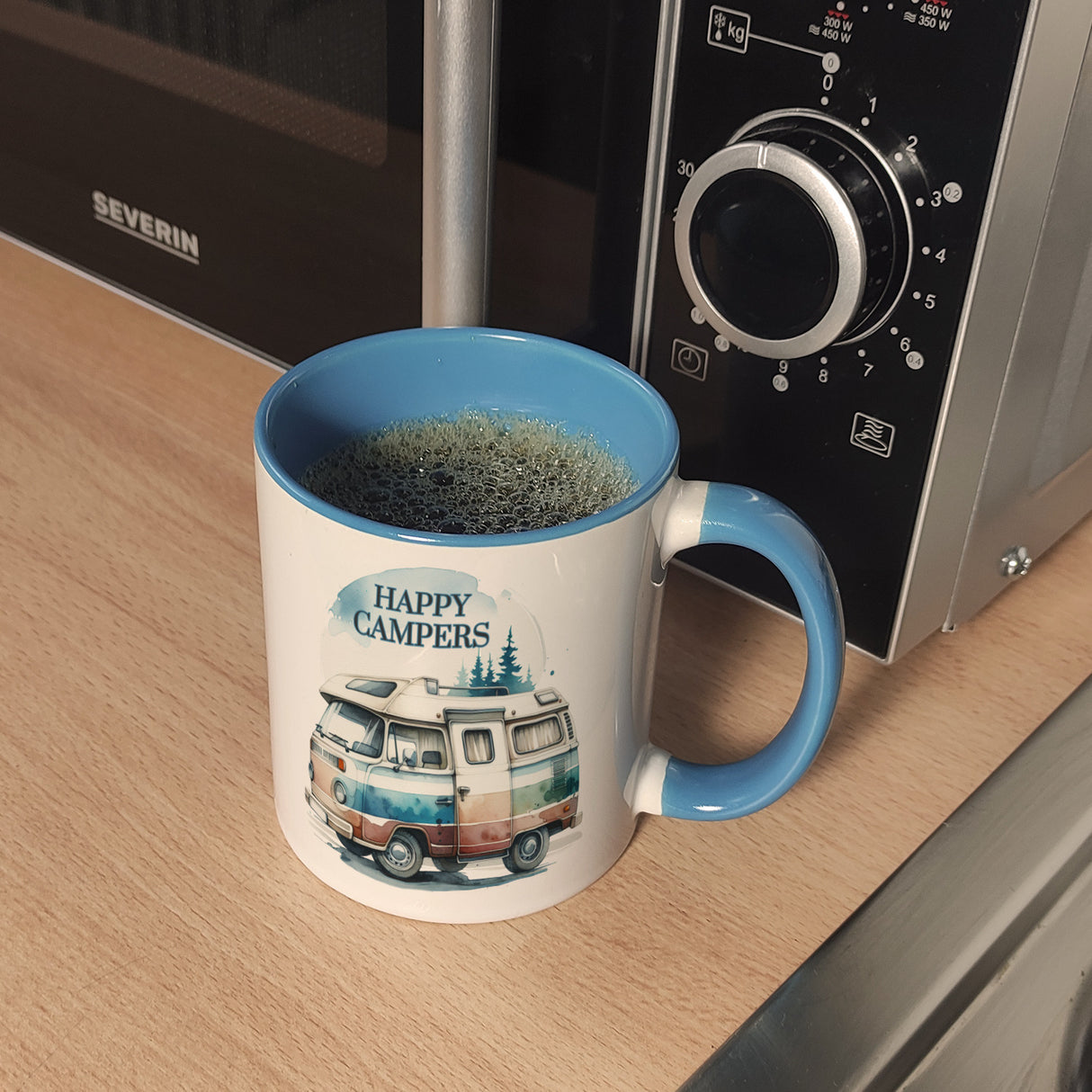 Campingwagen Kaffeebecher mit Spruch Happy Campers