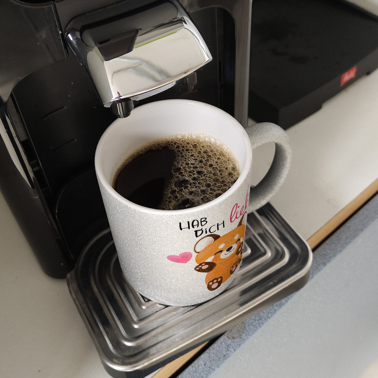 Roter Panda Kaffeebecher mit Spruch Hab dich lieb