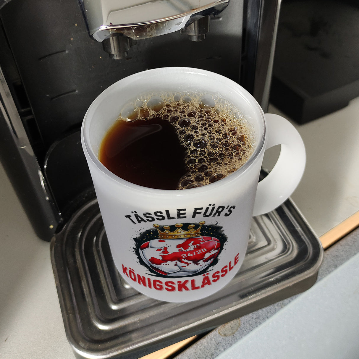 Stuttgart Europa Kaffeebecher mit Spruch Tässle fürs Königsklässle
