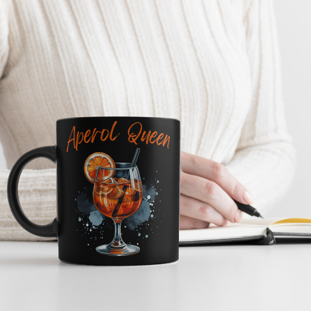 Aperol Queen Tasse in Schwarz