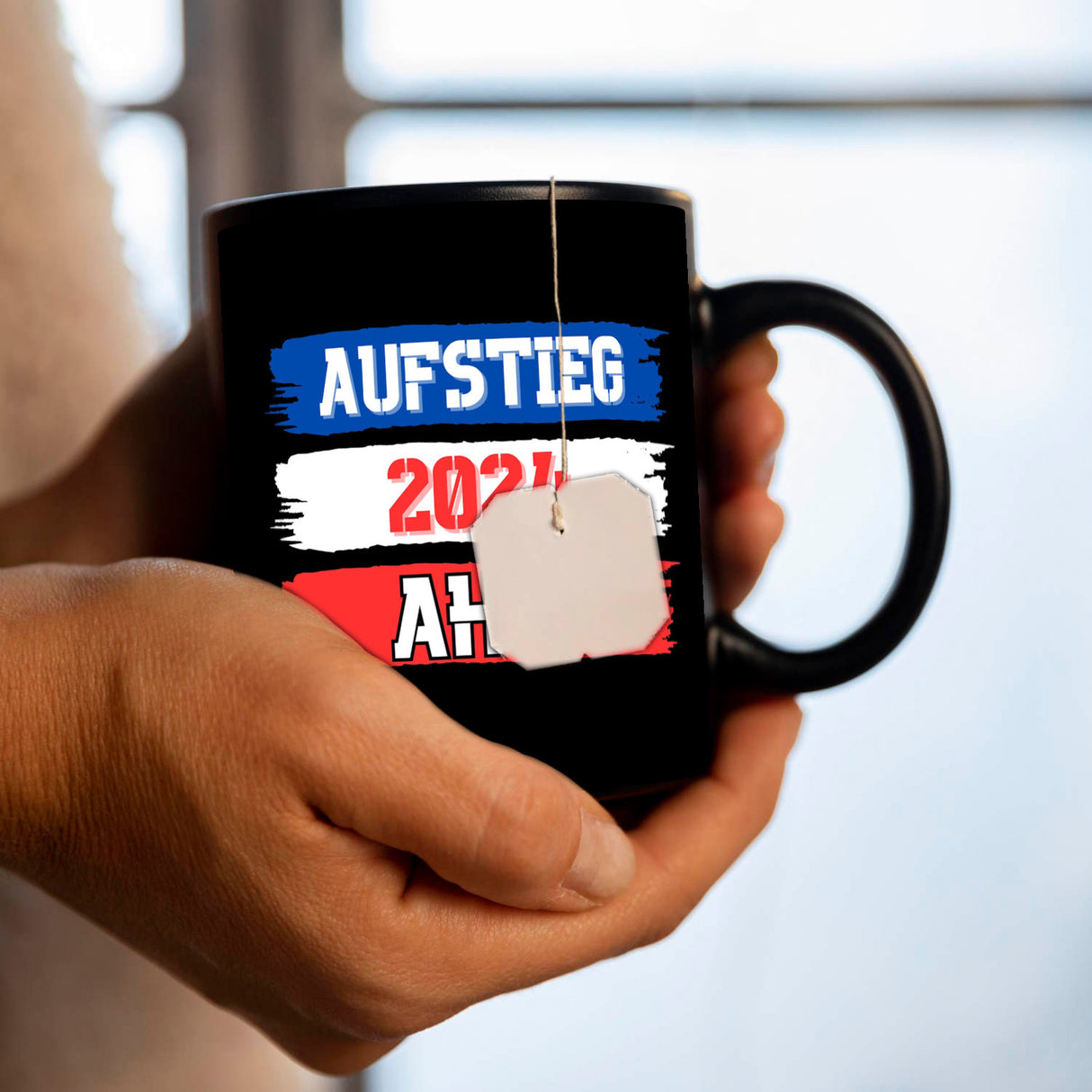 Kiel Aufstieg 2024 Tasse in Schwarz mit Spruch Ahoi