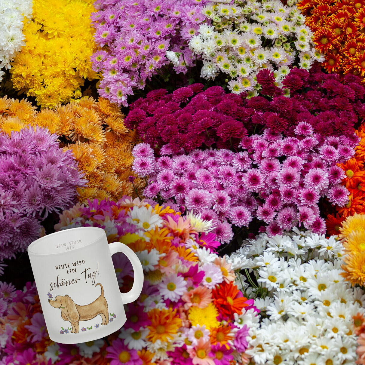 Dackel mit Blume Kaffeebecher mit Spruch Heute wird ein schöner Tag