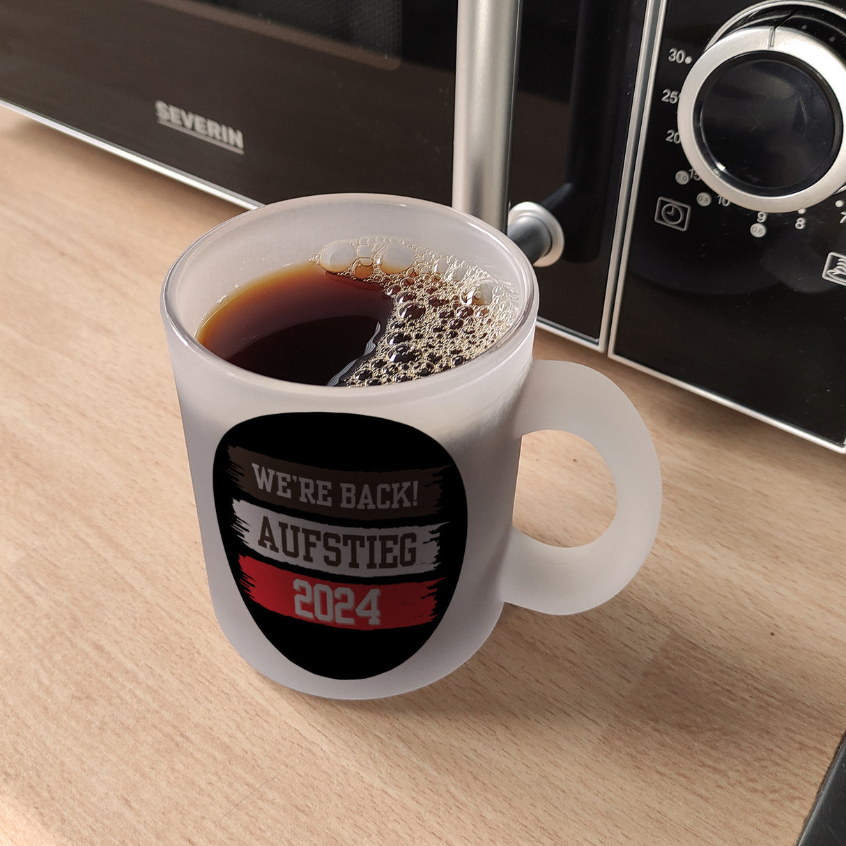 St. Pauli Aufstieg 2024 Kaffeebecher mit Spruch We're back