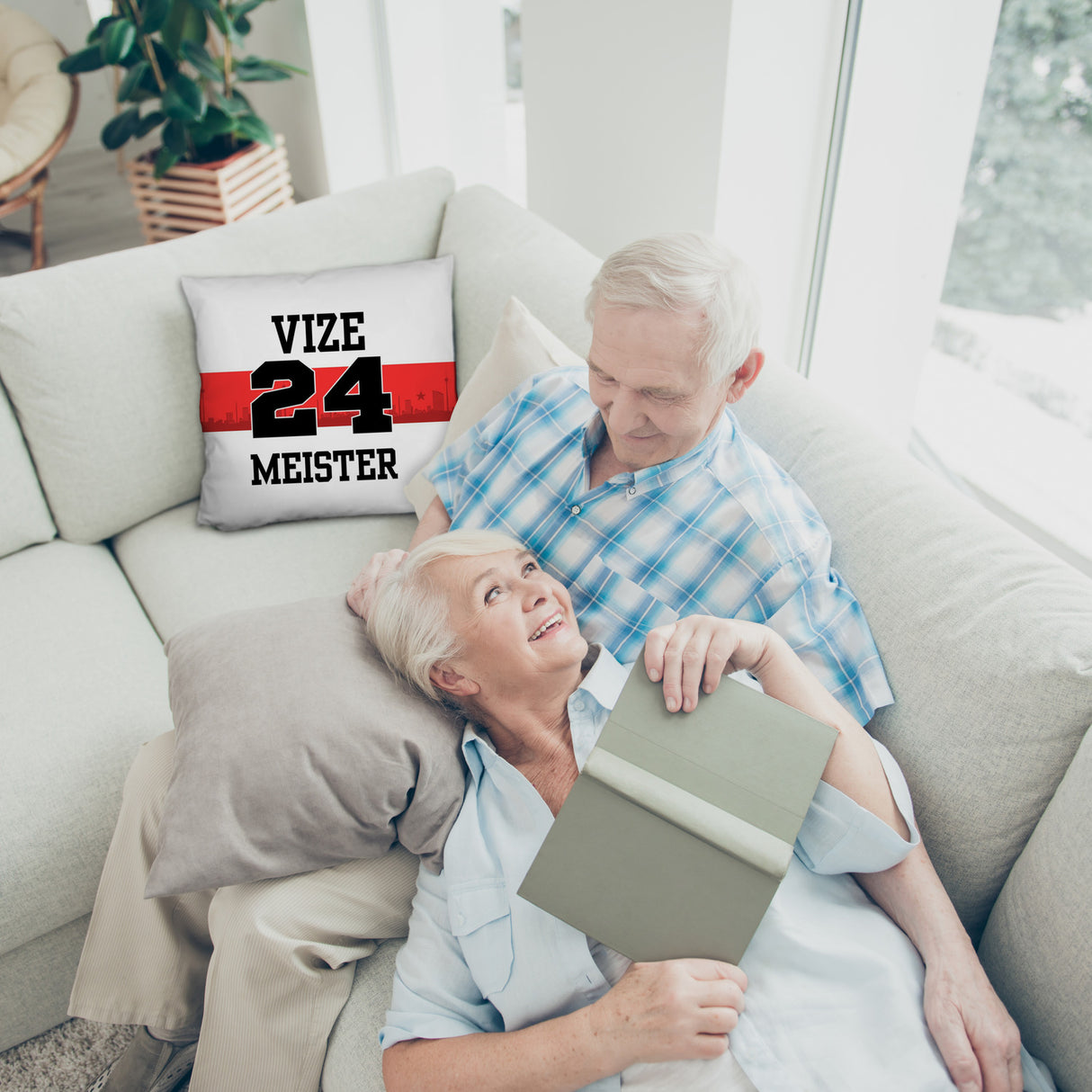 Stuttgart Brustring Kissen mit Spruch Vizemeister 2024