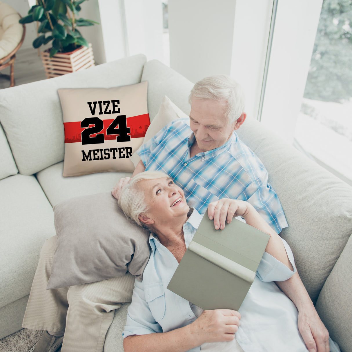 Stuttgart Brustring Kissen mit Spruch Vizemeister 2024