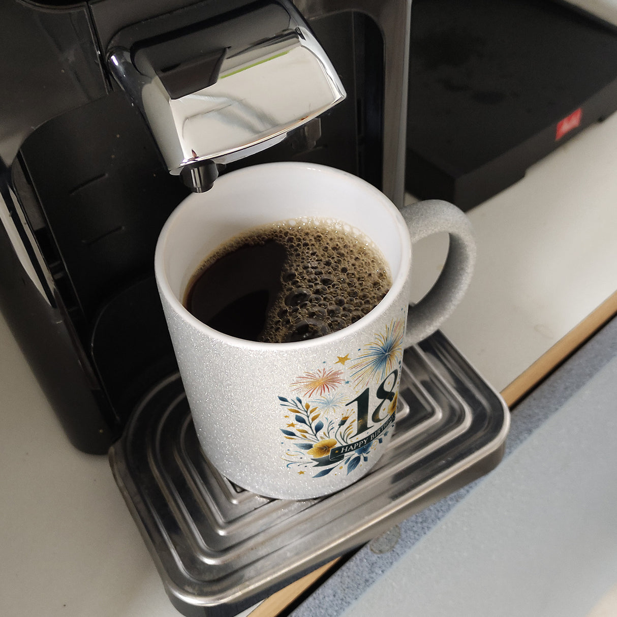 18. Geburtstag Kaffeebecher mit Spruch Happy Birthday 18