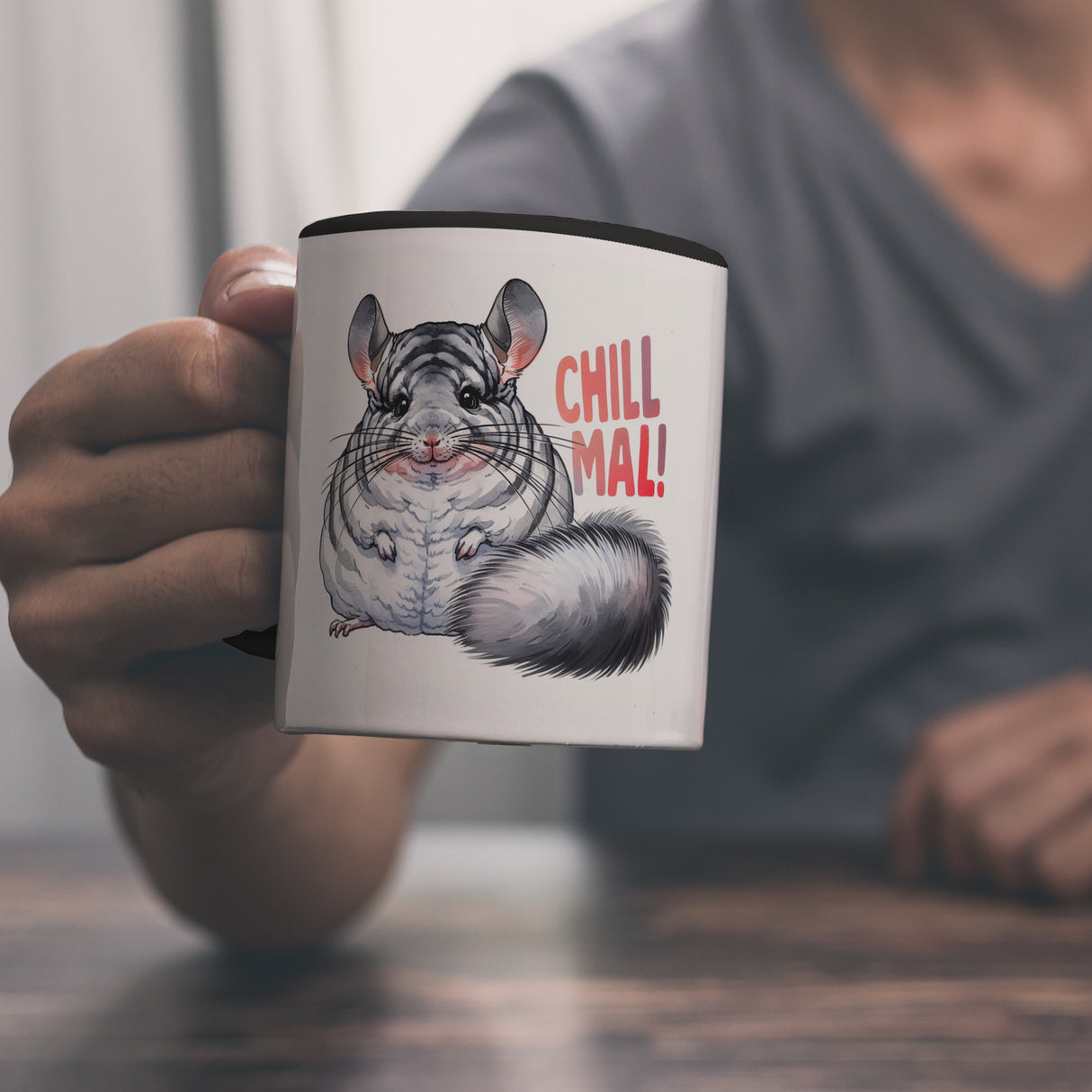 Pummeliges Chinchilla Kaffeebecher mit Spruch Chill mal