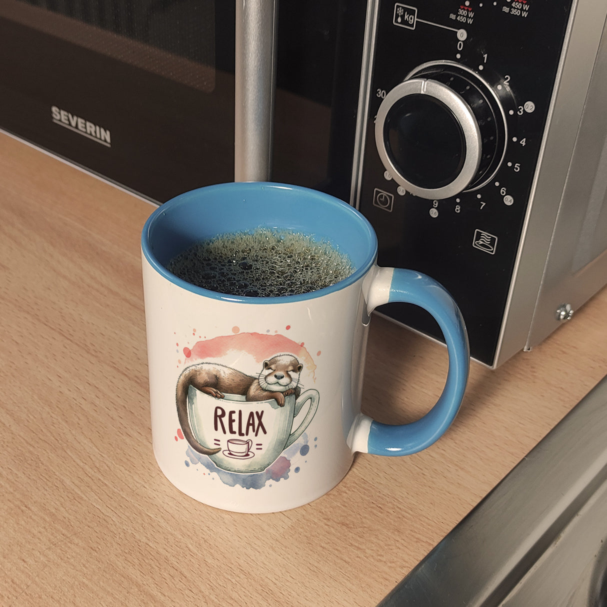 Schlafender Otter Kaffeebecher mit Spruch Relax Tasse