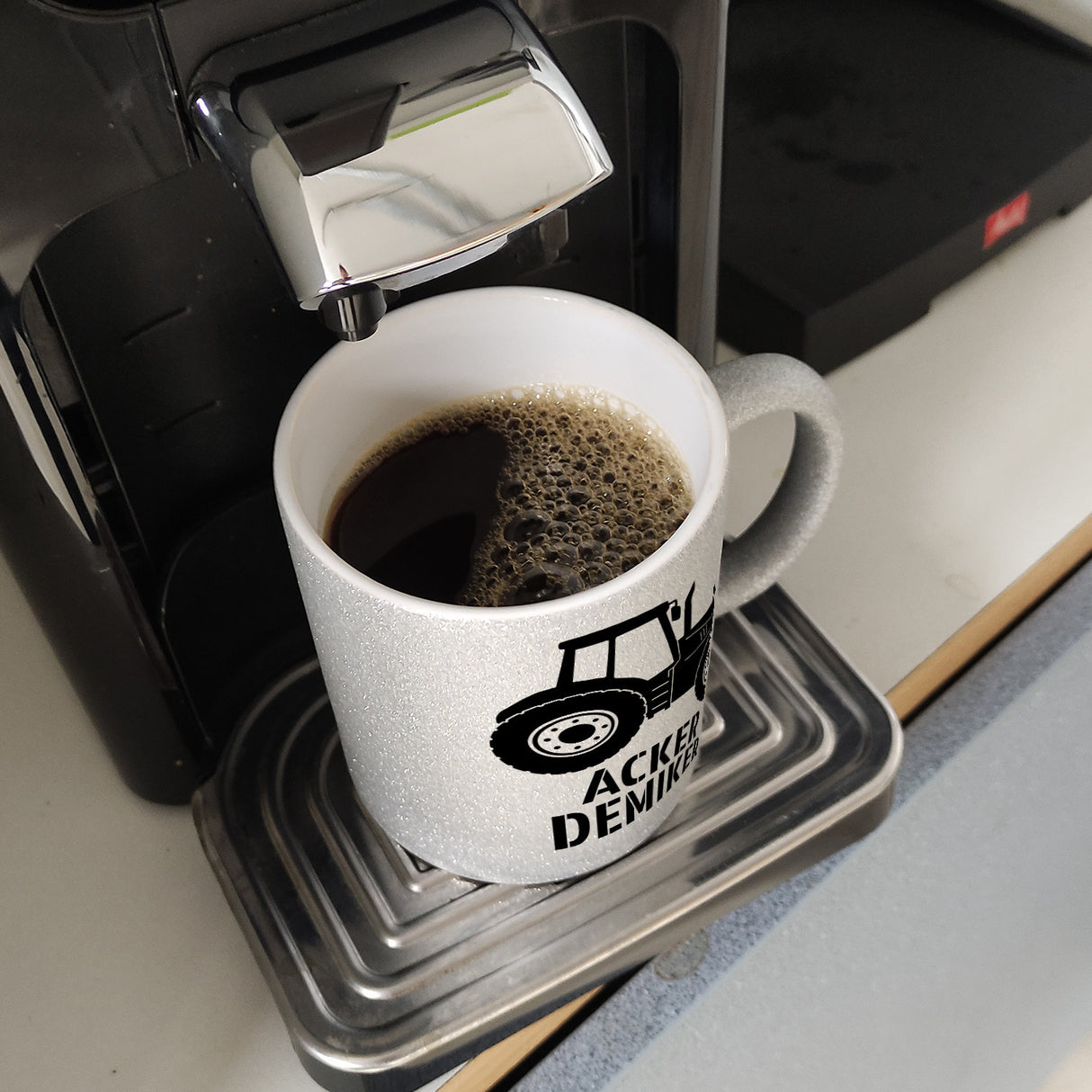 Traktor Kaffeebecher mit Spruch Ackerdemiker