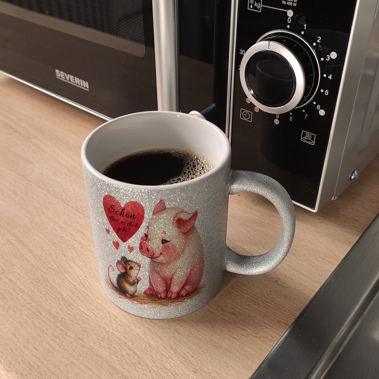 Schwein mit Maus und Herz Kaffeebecher mit Spruch Schön dass es dich gibt