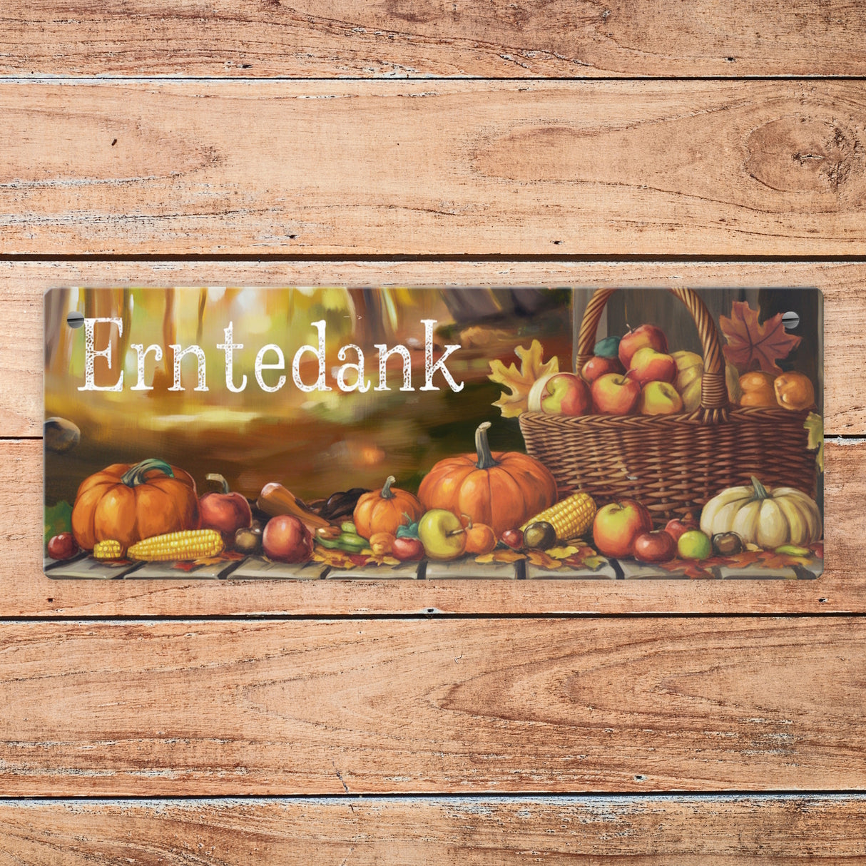 Weidenkorb mit Herbstprodukten - Erntedank - Metallschild