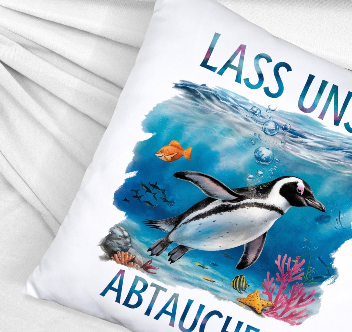 Lass uns abtauchen Pinguin Kissen Unterwasserszene