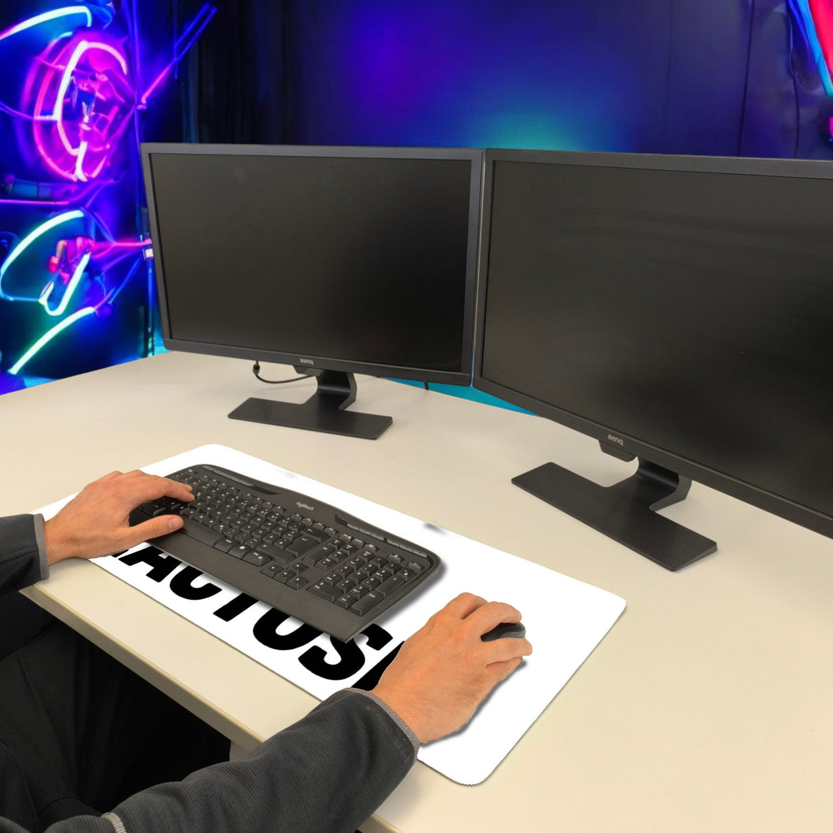 Alligator LACTOSE Schreibtischunterlage 69x31cm XXL Mauspad für Humorliebhaber