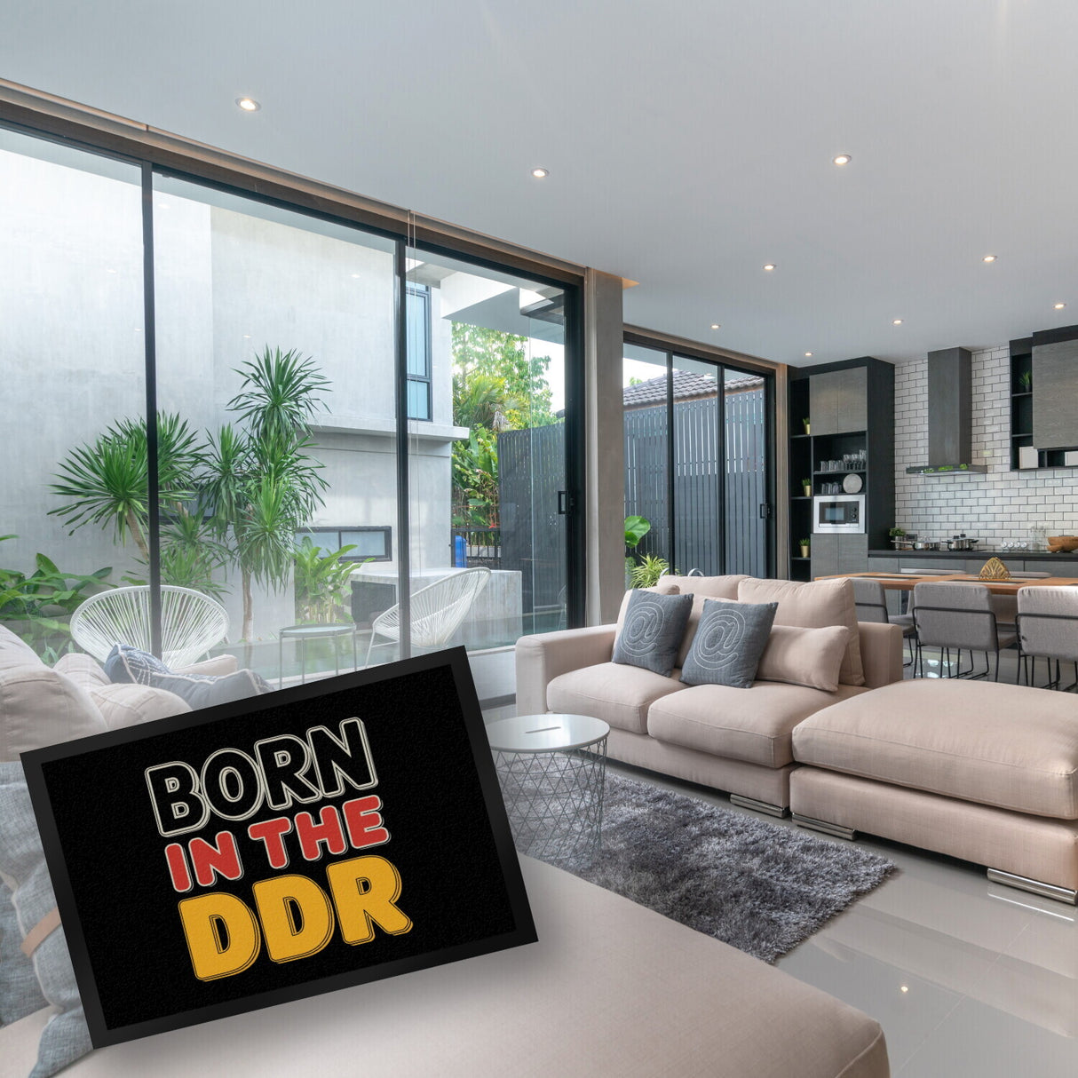 BORN in the DDR Retro Fußmatte in 35x50 cm Ostdeutsche Identität
