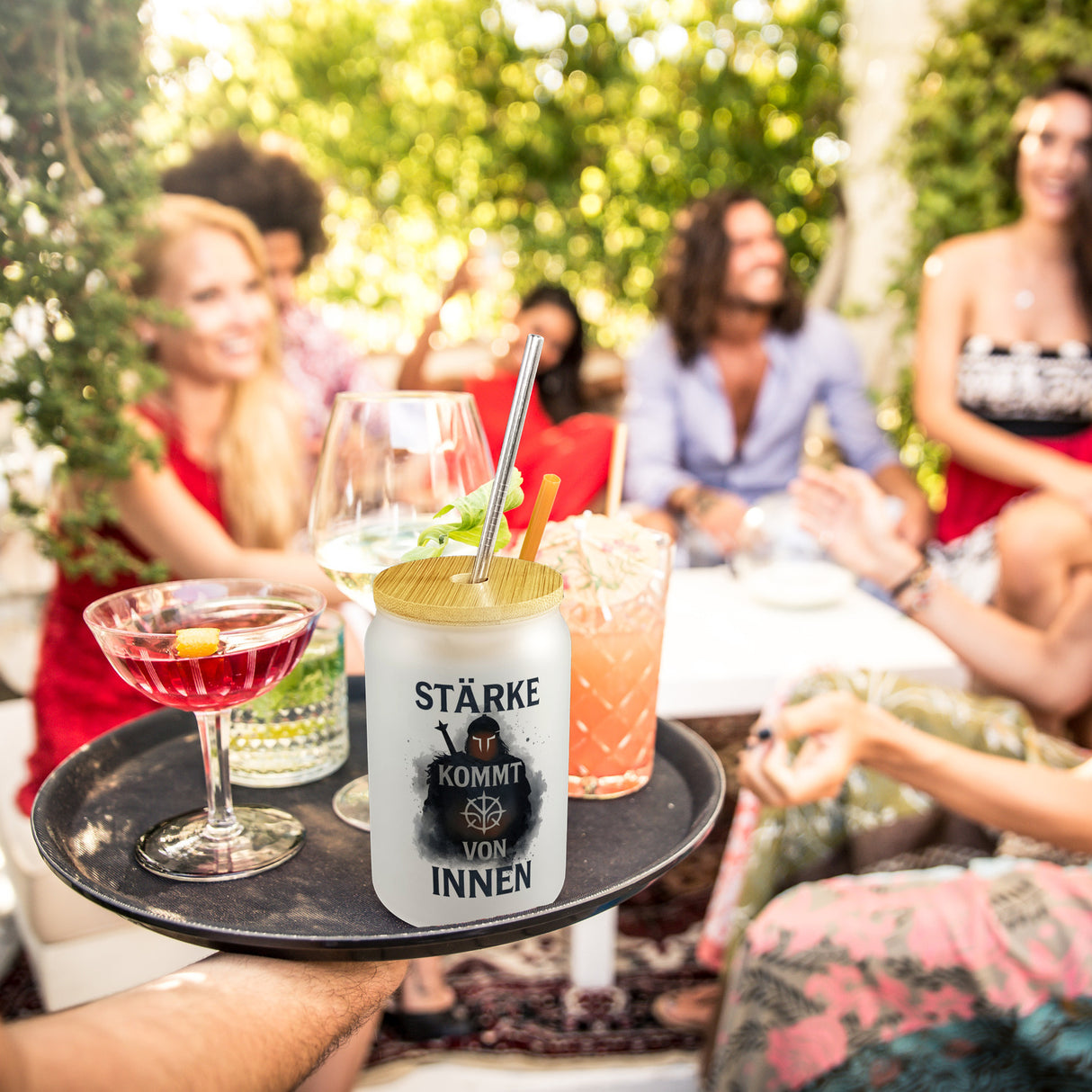 Starker Krieger - Stärke kommt von innen Trinkglas mit Bambusdeckel