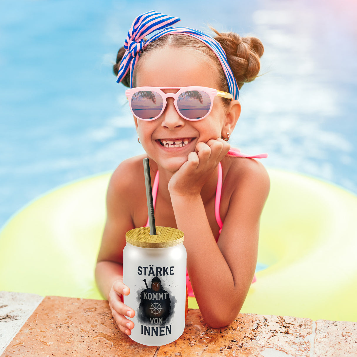 Starker Krieger - Stärke kommt von innen Trinkglas mit Bambusdeckel