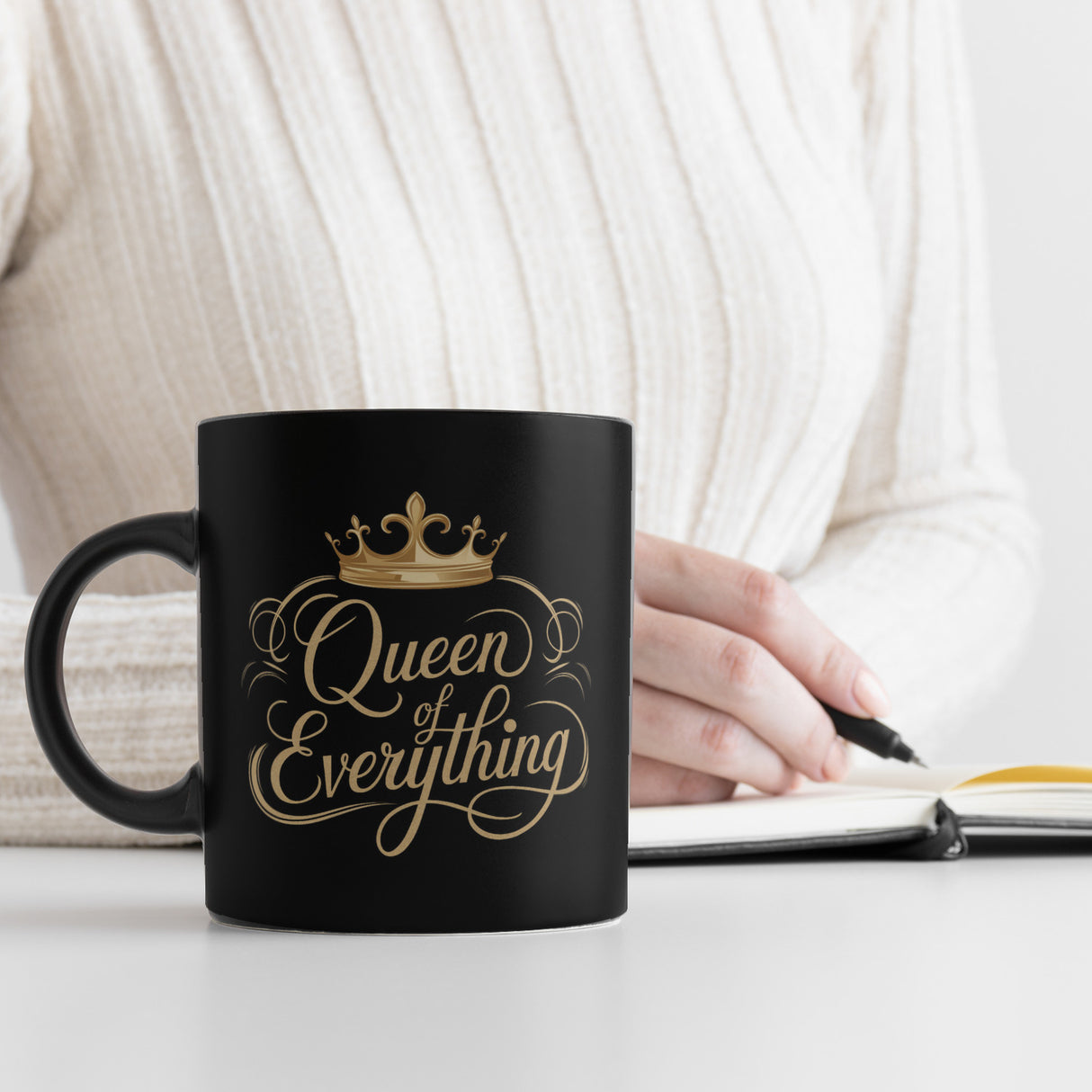 Goldene Krone Queen of Everything Tasse
