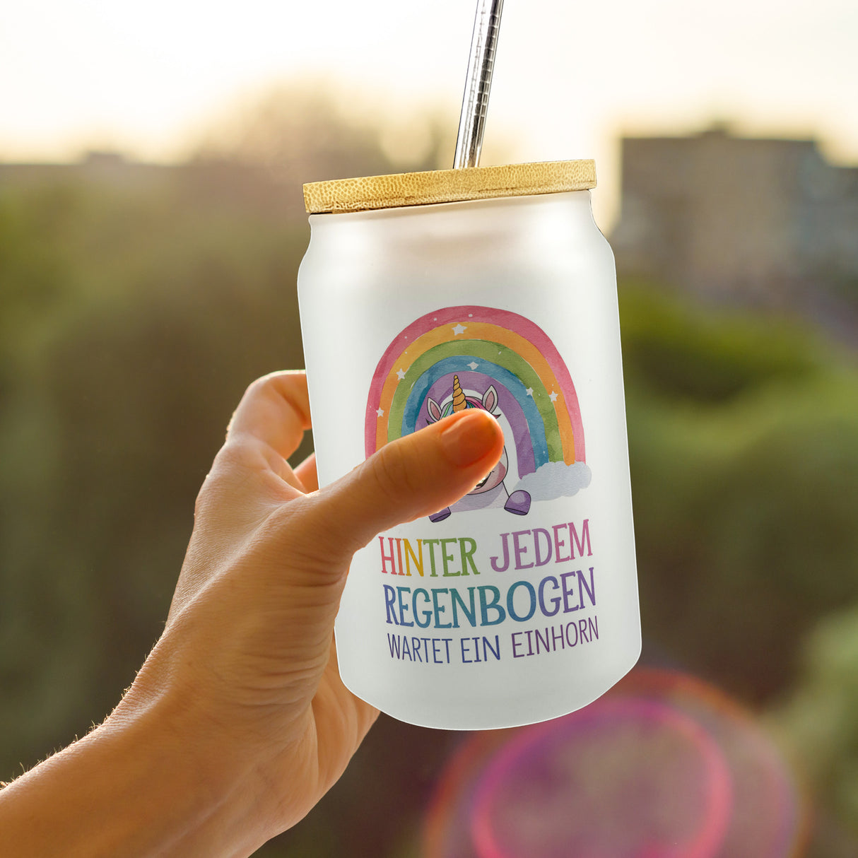 Lächelndes Einhorn Trinkglas mit Bambusdeckel Hinter jedem Regenbogen