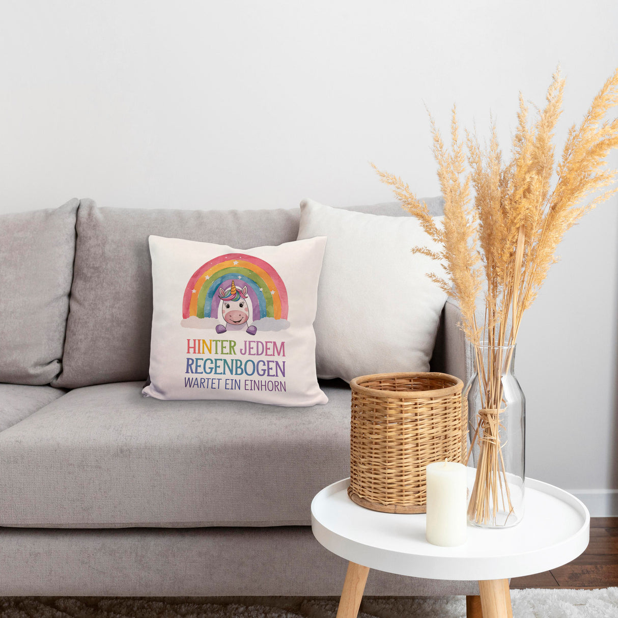 Lächelndes Einhorn Kissen Hinter jedem Regenbogen
