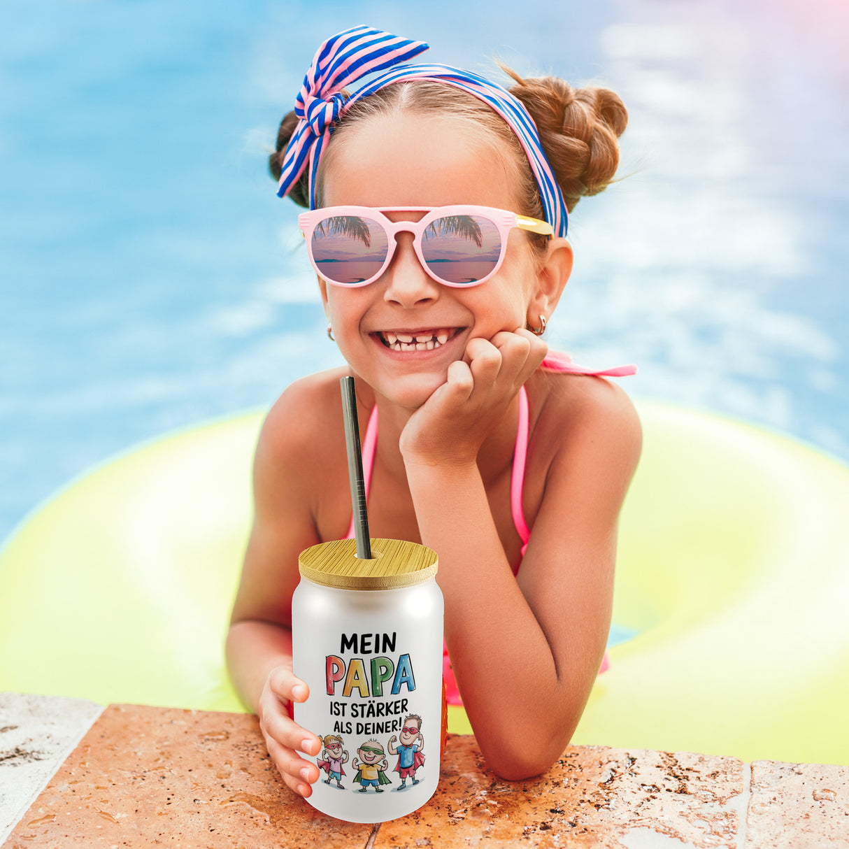 Mein Papa ist der stärkste Superheld Trinkglas mit Bambusdeckel