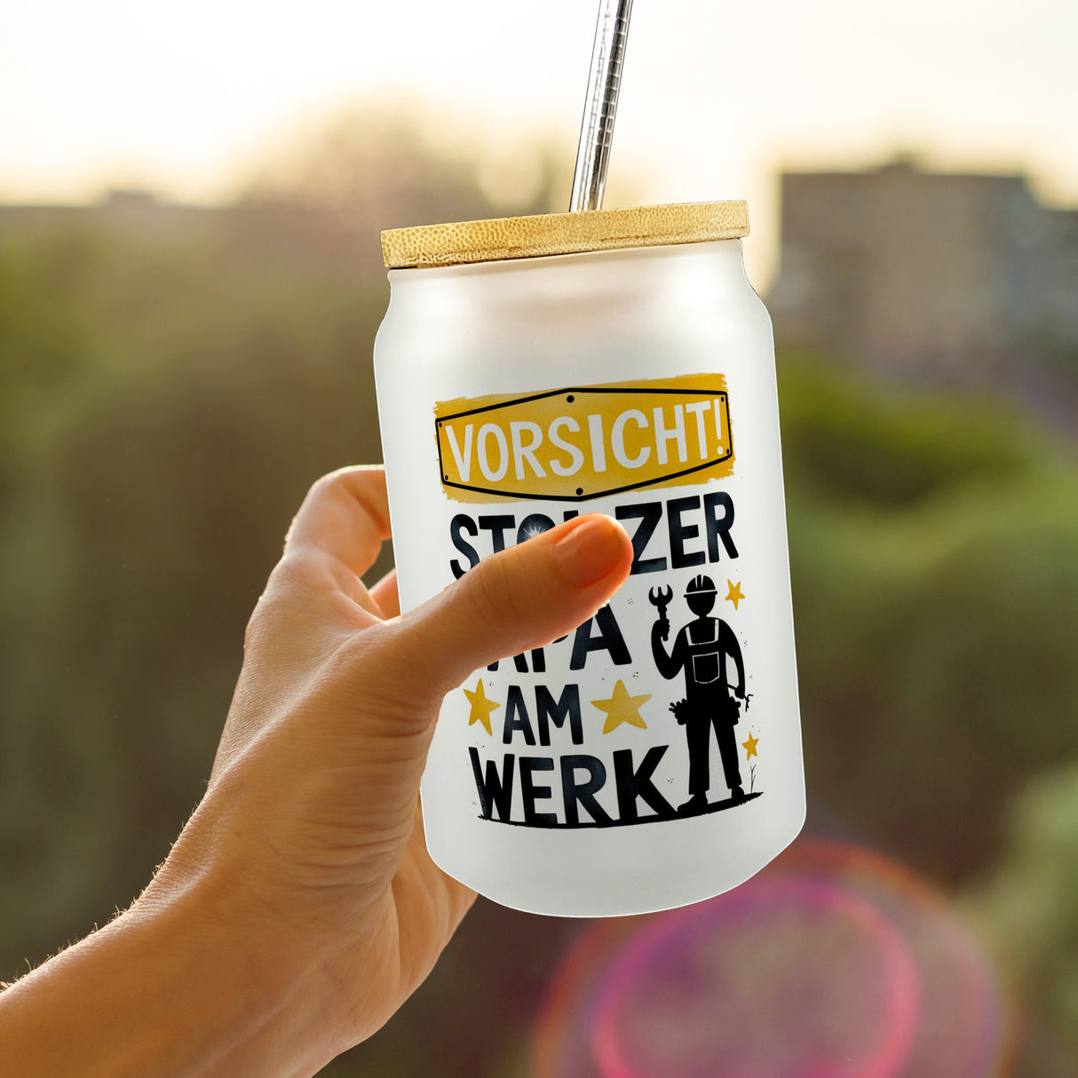 Vorsicht! Stolzer Papa am Werk Trinkglas mit Bambusdeckel