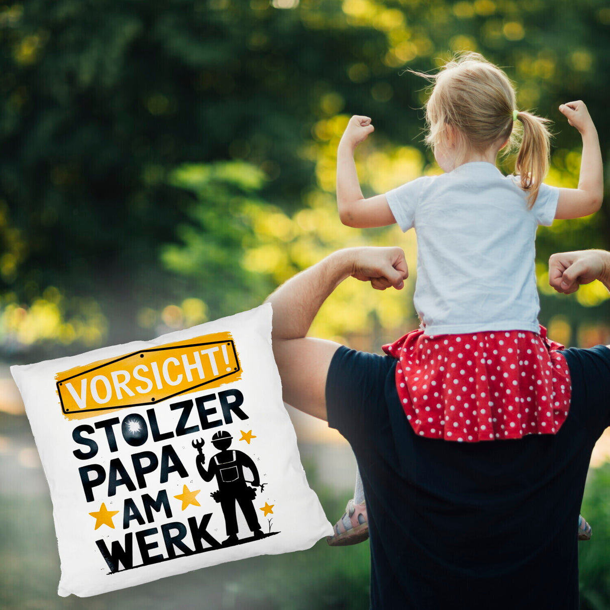 Vorsicht! Stolzer Papa am Werk Kissen