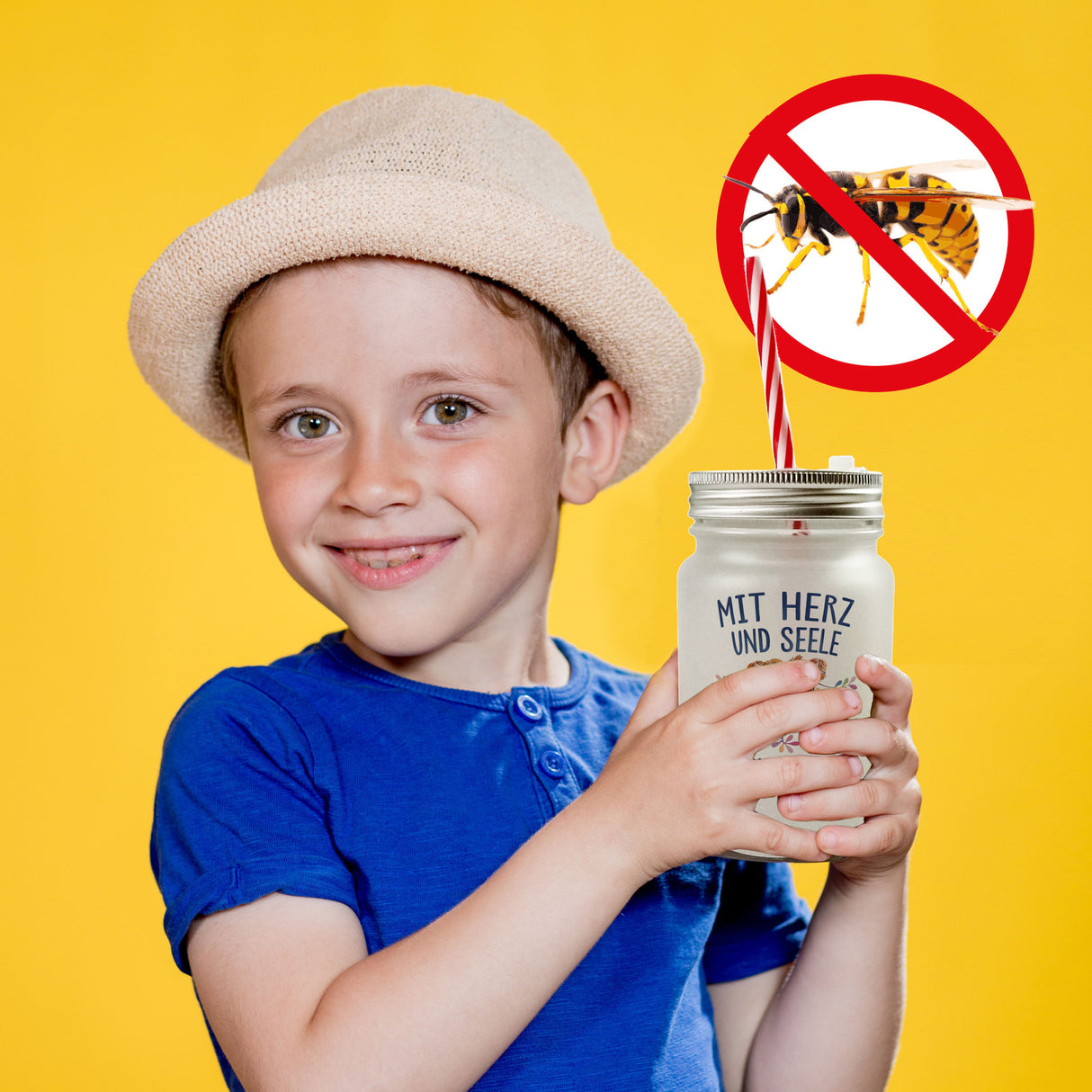 Mit Herz für Kinder da Trinkglas mit Bambusdeckel Herz Umarmt Kinder