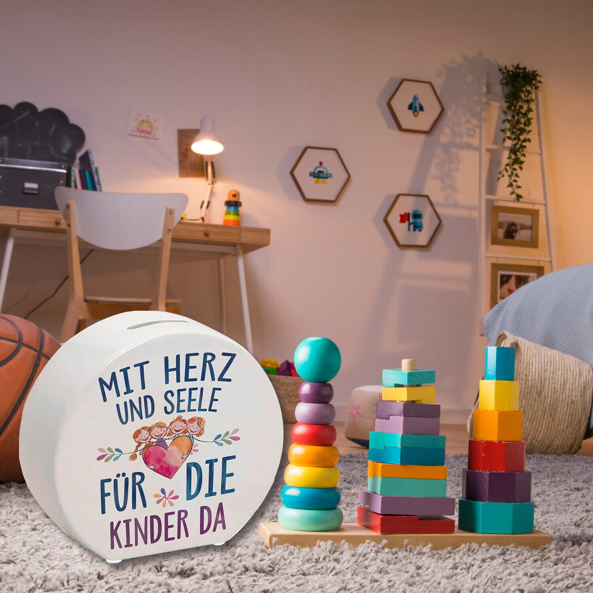 Mit Herz für Kinder da Spardose Herz Umarmt Kinder