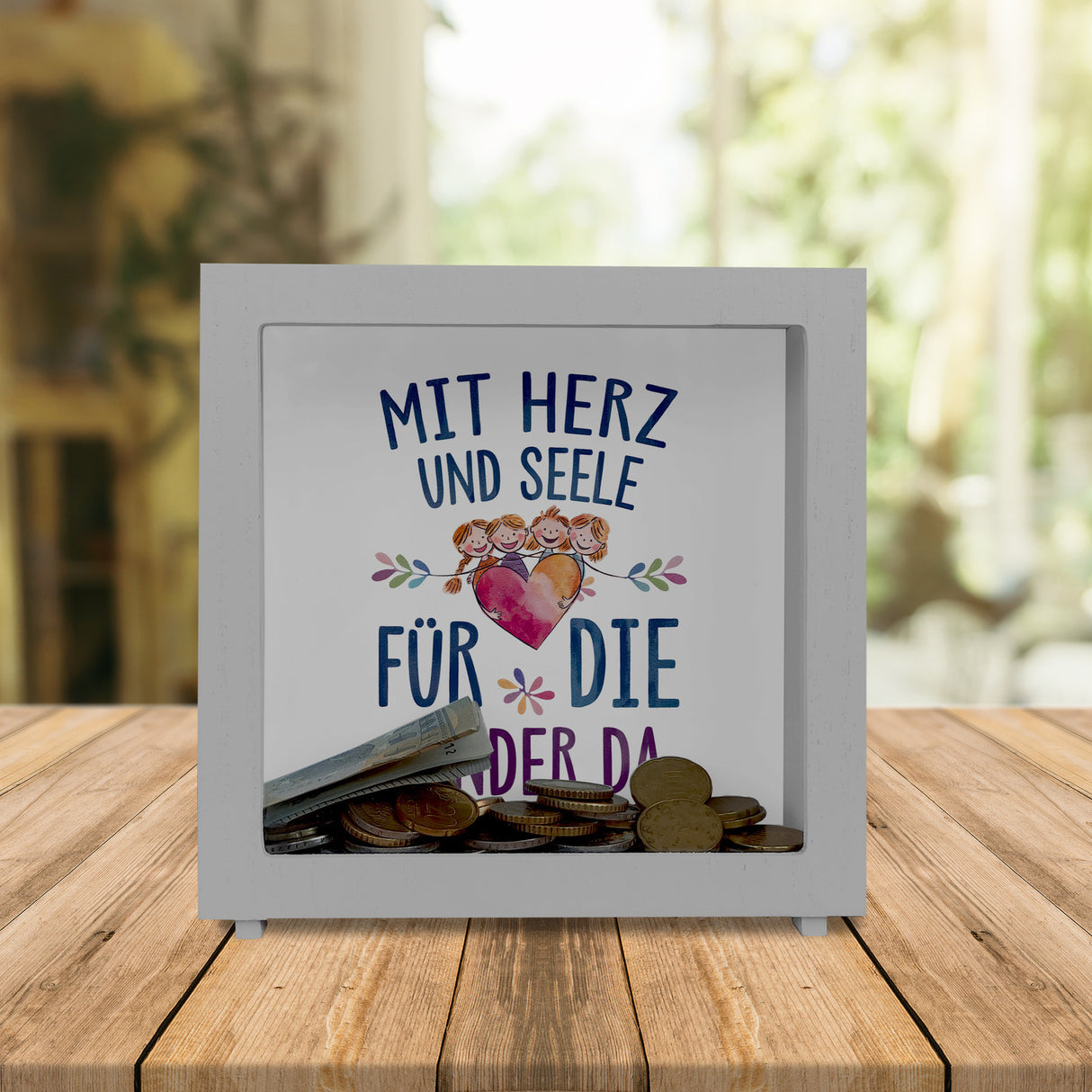 Mit Herz für Kinder da Spardose Herz Umarmt Kinder