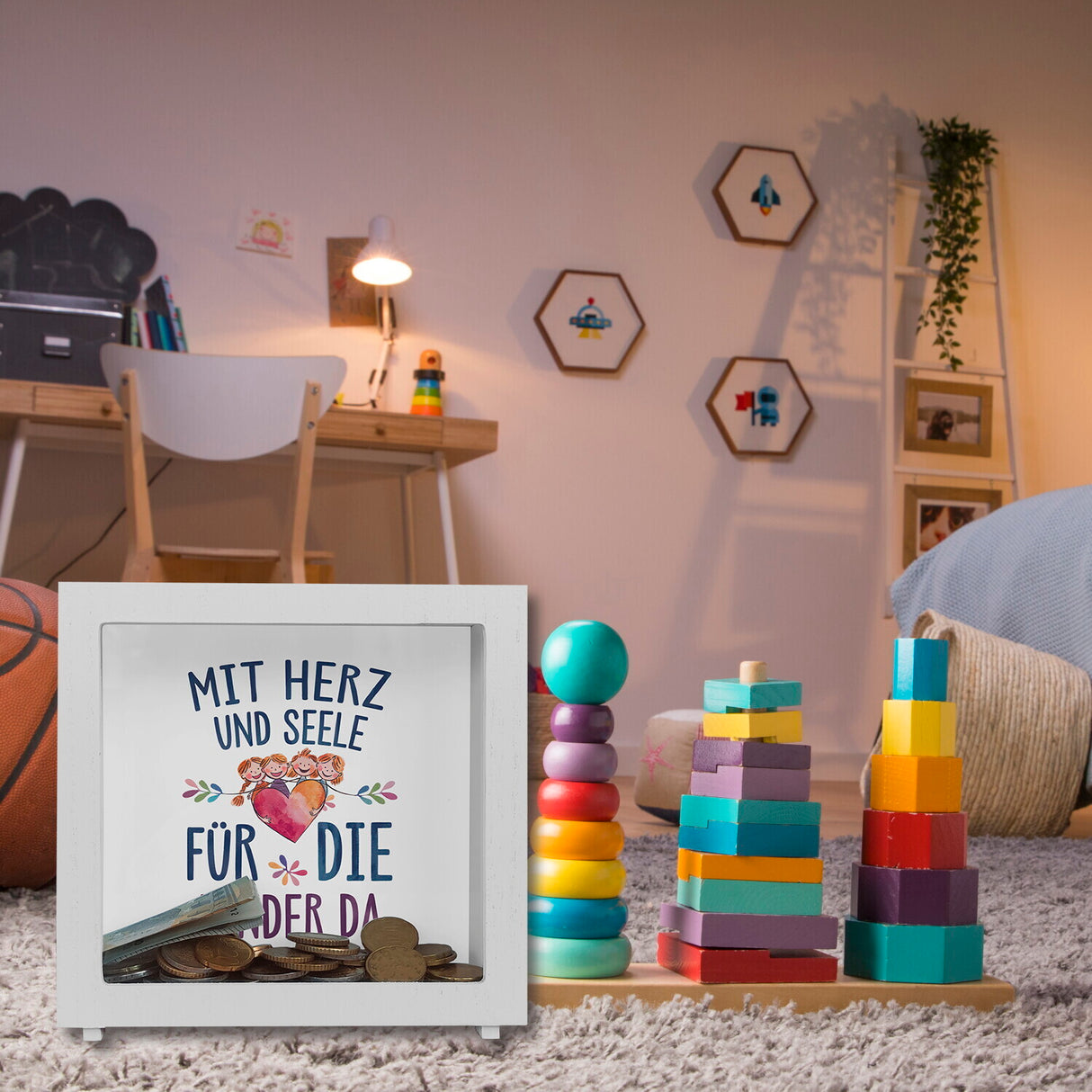 Mit Herz für Kinder da Spardose Herz Umarmt Kinder