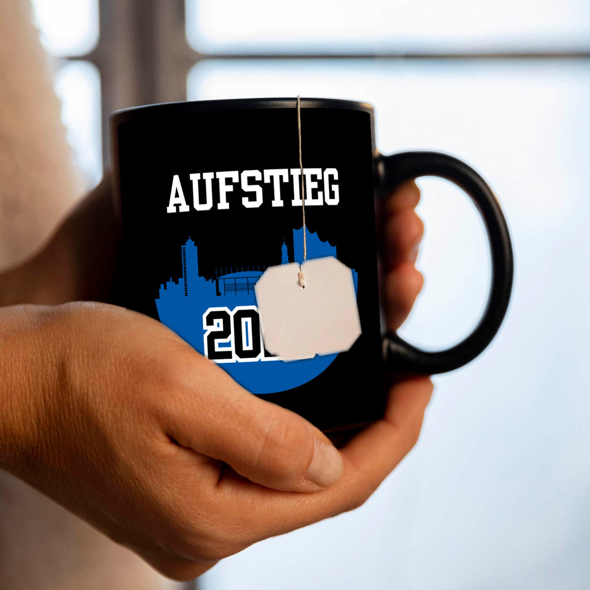 Hamburg Skyline Aufstieg 2025 Tasse für Fußballfans