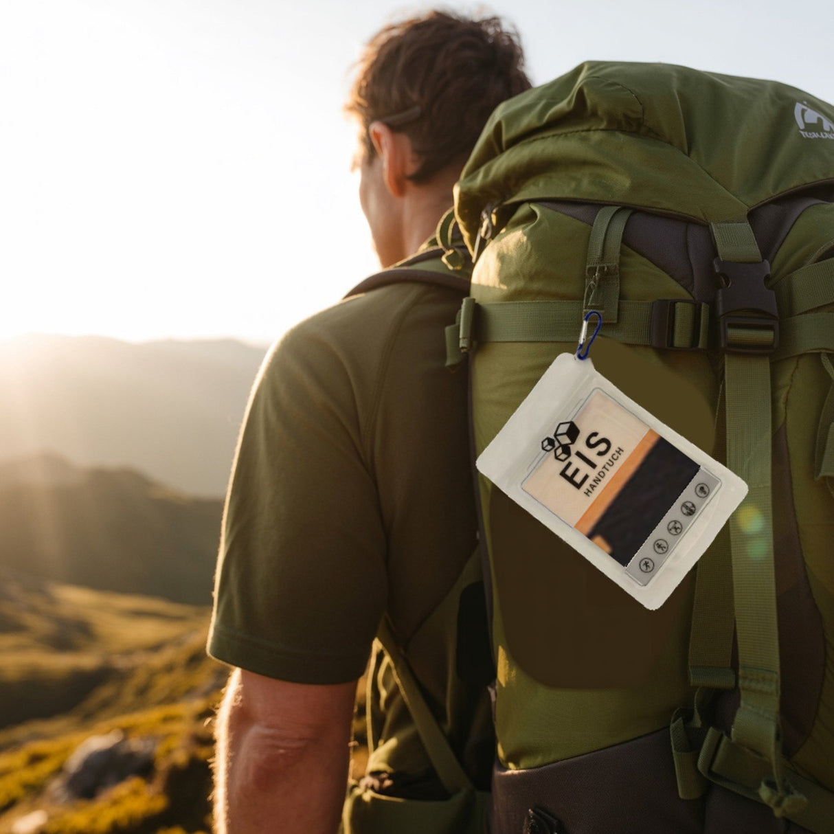 Aquarell Berliner Skyline Eishandtuch mit Berlin Schriftzug