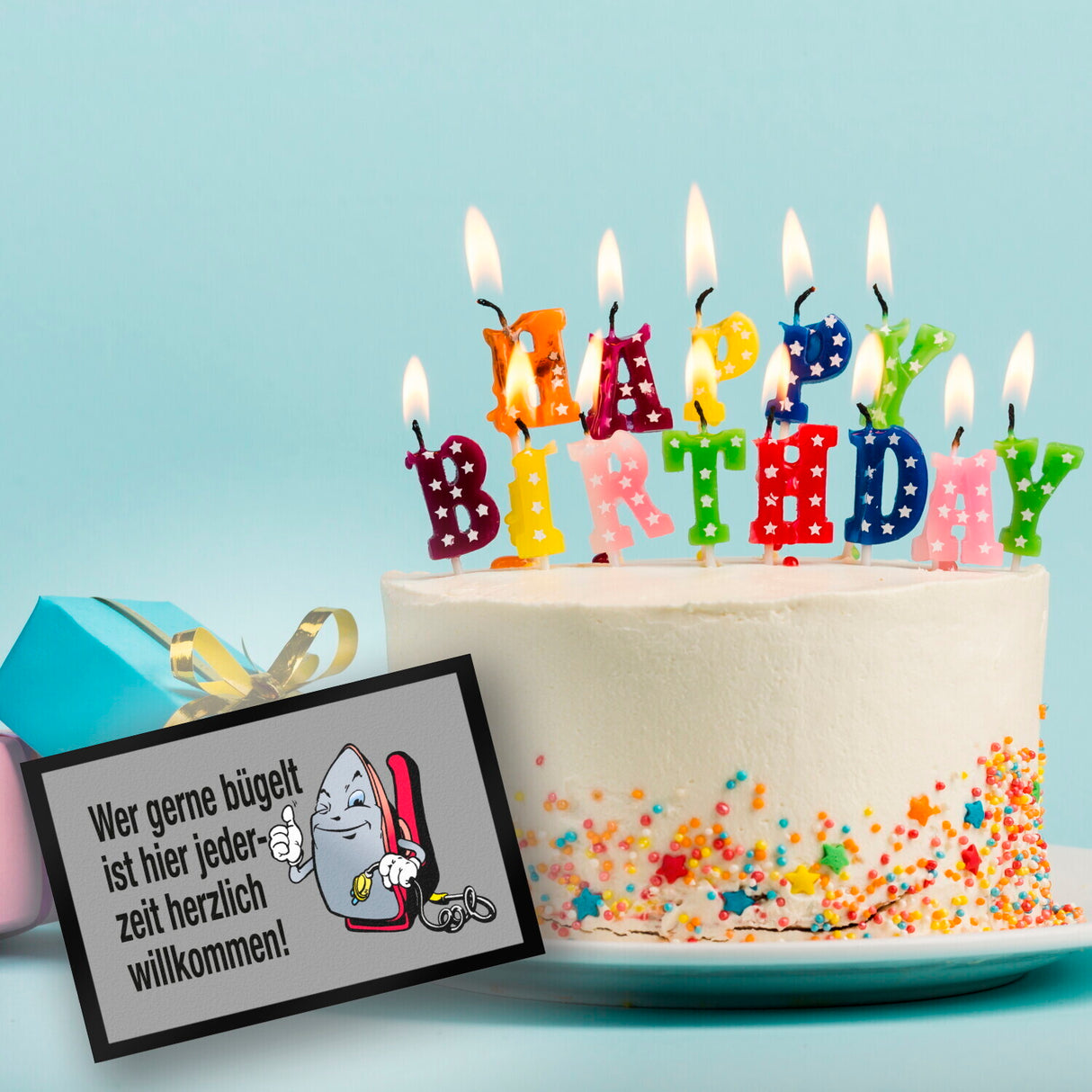 Lächelndes Bügeleisen Fußmatte in 35x50 cm mit Spruch: Freunde des Bügelns willkommen!