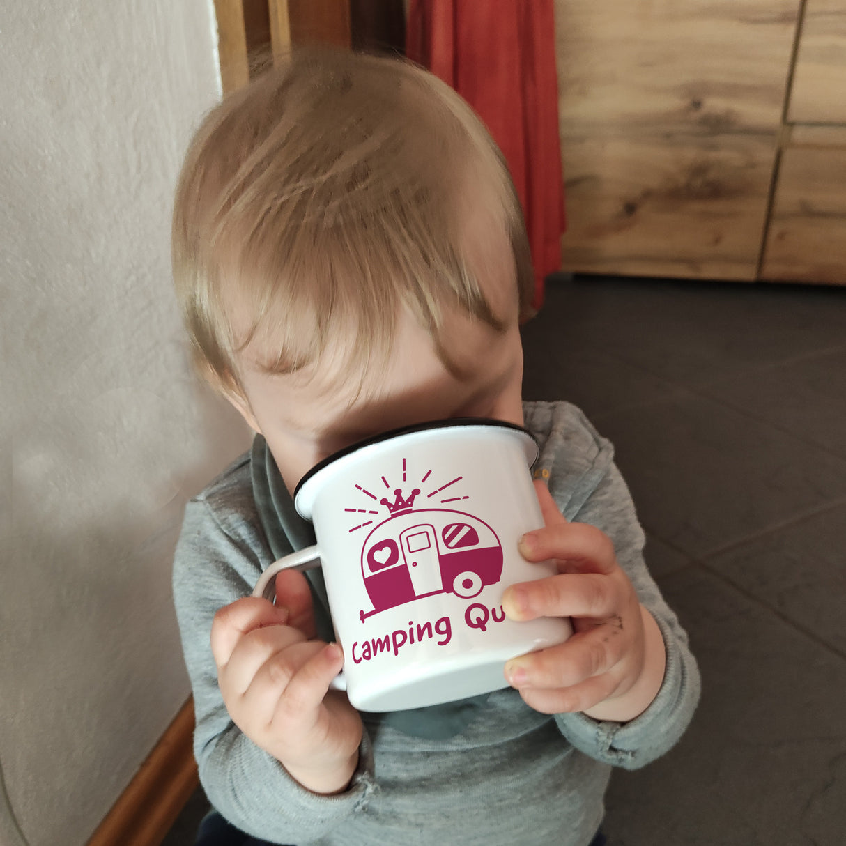 Rosa Wohnwagen Camping Queen Emaille Tasse für Camper